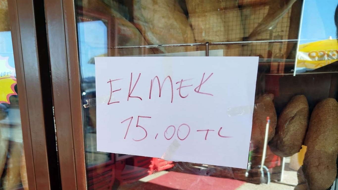 MUĞLA'DA EKMEK 15 LİRA OLDU